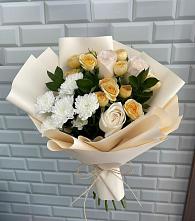 Букет цветов из:  Розы и Хризантемы в Великовечное