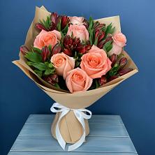 Букет цветов из:  Розы и Альстромерии в Великовечное