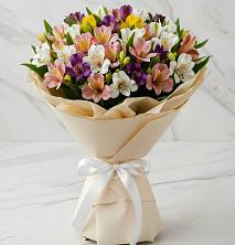 Букет цветов из:  Альстромерии в Великовечное