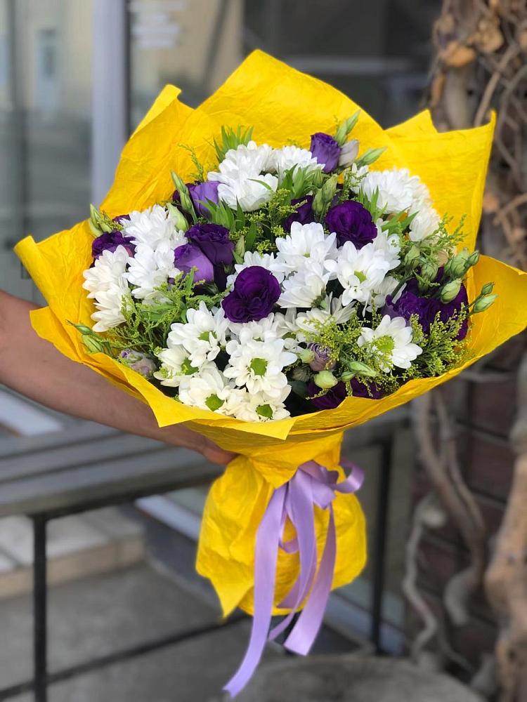 Букет цветов из: Ирисы, Хризантемы и Ромашки в Великовечное