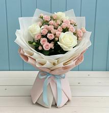 Букет цветов из:  Розы в Великовечное