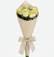 Букет цветов из:  Розы в Великовечное