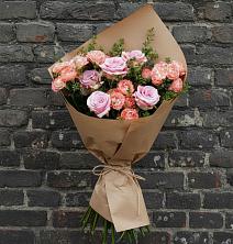 Букет цветов из:  Розы в Великовечное
