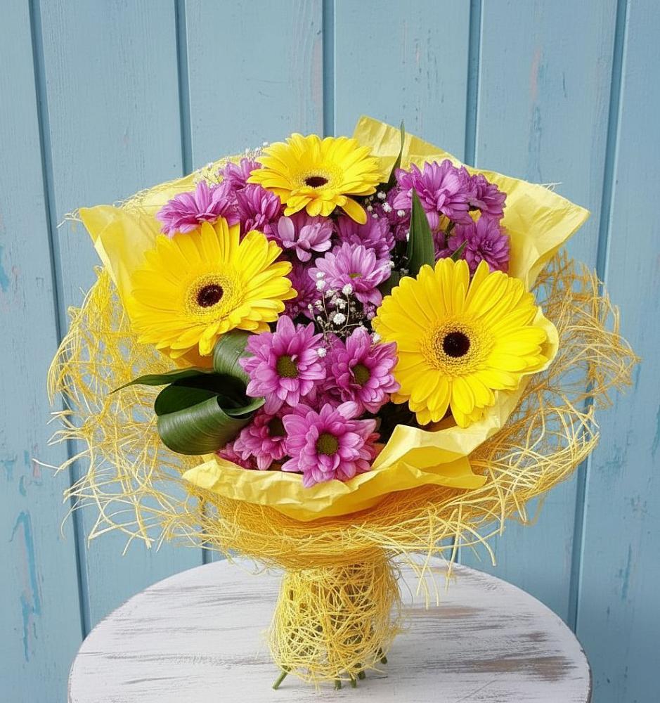 Букет цветов из: Хризантемы и Герберы в Великовечное