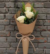 Букет цветов из:  Розы в Великовечное
