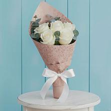 Букет цветов из:  Розы в Великовечное