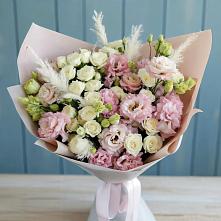 Букет цветов из:  Альстромерии и Розы в Великовечное